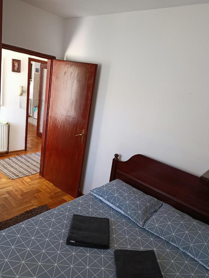 Serbian Home With Garden Krnjaca ภายนอก รูปภาพ