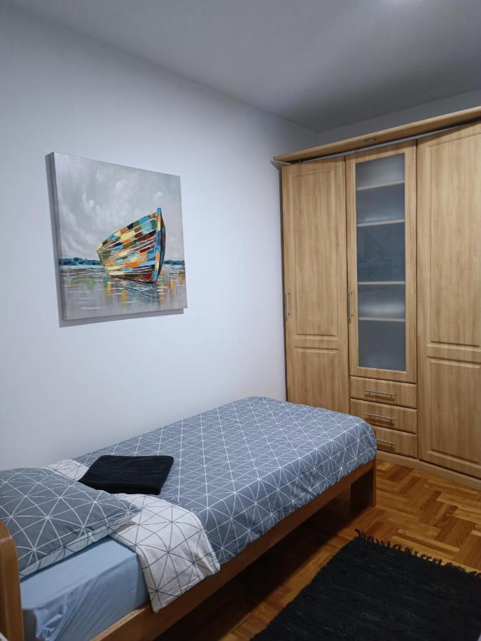 Serbian Home With Garden Krnjaca ภายนอก รูปภาพ